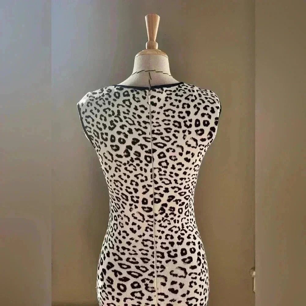 BCBGMAXAZRIA Ruby Snow Leopard Bodycon Cocktail Dress - XS - Picture 7 of 9